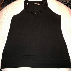 Black Sleeveless keyhole Shirt